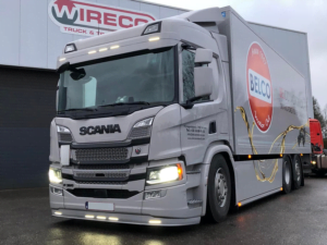 Scania NEXT GEN Lkw mit LED-Lampen.