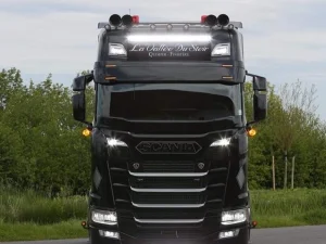 Hella Pablo mirror lamp mounted on Scania Next Gen - Spanish winker with LED