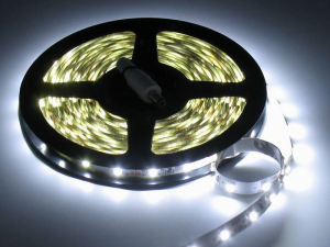 LED strip xenon white 6000K for the truck - 5 meters long with silicone layer - suitable for 24 volts - EAN: 6090433524505