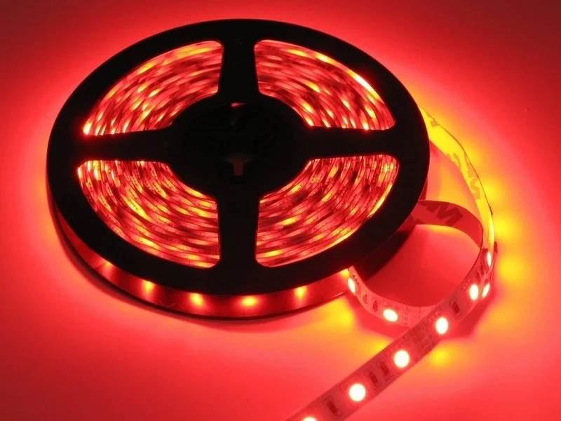 12 Volt LED strip red 2.5 with silicone layer IP65 - 3528 LED's for car, trailer and more - EAN: 6090435014059