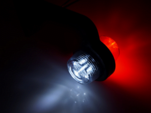 Gylle Dänische LED Lampenbreite für 12 & 24 Volt verwenden Xenon weiß - rot - Breite Lampe LKW - Breite Lampe Anhänger - Breite Lampe Stoßstange