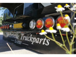 OBO LED Rückfahrscheinwerfer an LKW-Heckstoßstange montiert - made by v Ertvelde Truckstyling