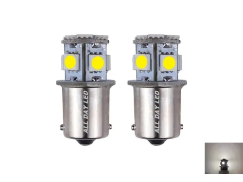 BA15S LED lamp wit 5700K - geschikt voor 24 volt gebruikt - interieurverlichting voor vrachtwagen, camper en meer - met 8 SMD LED's - EAN: 7448150152133