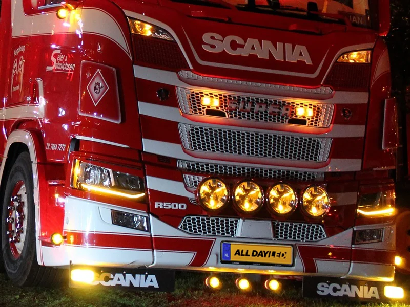 Dagrijverlichting voor 12 & 24 volt - LED DRL module - oranje dagrijverlichting Scania Next Gen