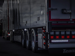 Vrachtwagen met WAŚ LED unit rood - geschikt voor Deense breedtelamp - Strands Viking model - EAN: 5901323106606