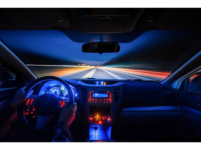 LED-Beleuchtung für 12-Volt-Nutzung - wenden Sie sie in Ihrem Auto, Wohnmobil, Wohnwagen, Anhänger, Traktor und mehr an und schaffen Sie ein wunderschön beleuchtetes Fahrzeug
