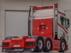 Deense bumper met LED bloklampen - donker glas - Scania achterbumper - EAN: 7323030187880