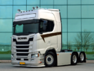 LED lichtplaat XL op Scania Next Gen met Nedking luchthoorns
