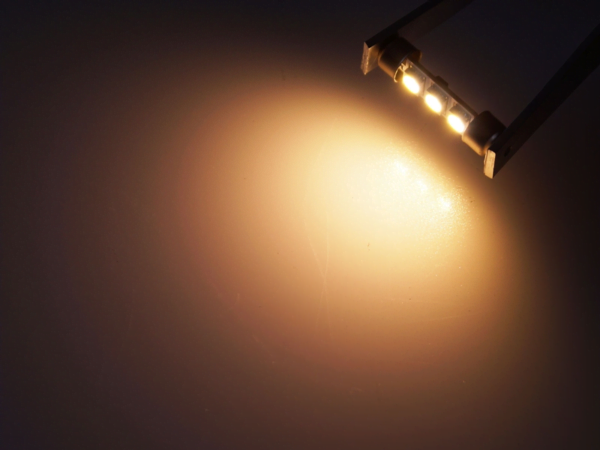 Soffitte LED Röhrenlampe 41mm für 24 Volt Betrieb - Farbe 3000K warmweiß - EAN: 6090543114191 