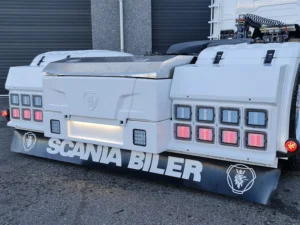 Scania achter bumper met Strands LED werklamp 25W - EAN: 7323030171834