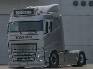 Volvo vrachtwagen met Dark Knight verlichting - EAN: 7323030186852