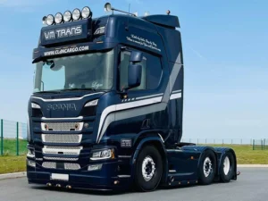 ADL00871 - full LED spotlight on Scania Next Gen truck with LED position light