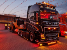 Volvo DRL unit oranje - gemonteerd in een Volvo FH16 - EAN: 6090535958987