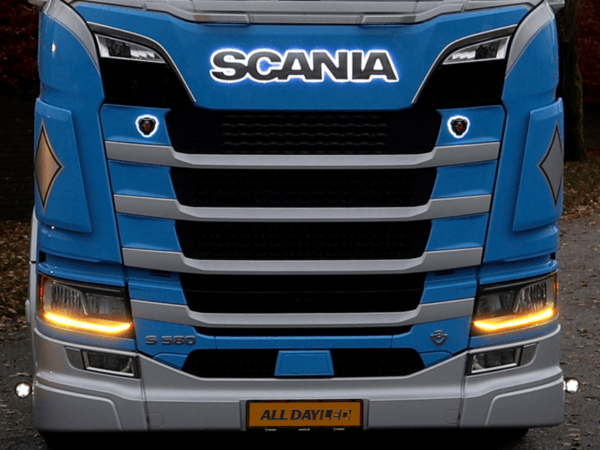 MTRS Scania Next Gen LED daytime running light ORANGE - suitable for Scania truck with LED package - Matronics number 240840 - EAN: 7448155842831