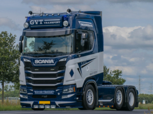 Scania Next gen vrachtwagen met LED zonneklep lamp wit van het merk Boreman - EAN: 5391528110865