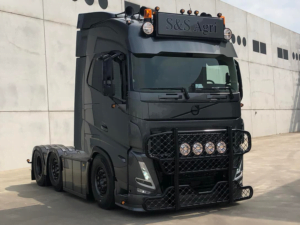 Volvo FH5 truck with LED spotlight - suitable for 12 & 24 volt use - made by WIRECO Belgium - EAN: 7323030181291