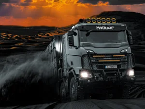 Scania Next Gen LKW mit verschiedenen Arten von LED Beleuchtung der Marke Strands – Produkt 270948 – EAN: 7350133816317