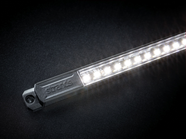 Strands Unity Innenleuchte WEISS – LED Streifen 28 cm – Strands 809230 – LED Beleuchtung für 12 und 24 Volt Einsatz – geeignet für drinnen und draußen mit IP67-Zulassung – EAN: 7350133811534