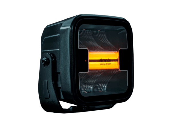 Strands HEAT Arbeitsleuchte 70W Arbeitsleuchte mit beheiztem Glas, damit kein Frost an die Leuchte gelangt - Aluminium-Arbeitsleuchte mit LED Standlicht in der Farbe ORANGE/ROT - Strands 809265- Strands SIBERIA XP HEAT ARBEITSLEUCHTE - geeignet für 12 und 24 Volt - EAN: 7323030192471