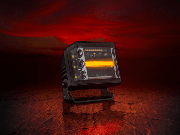 Strands XP RED FOX LED werklamp met side shooter en LED flitser - Strands 809282 - LED werklamp 44w - DUAL COLOR standlicht - geschikt voor 12 en 24 volt - EAN: 7323030192839